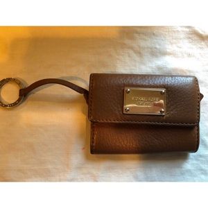 Brown Michael Khors coin purse